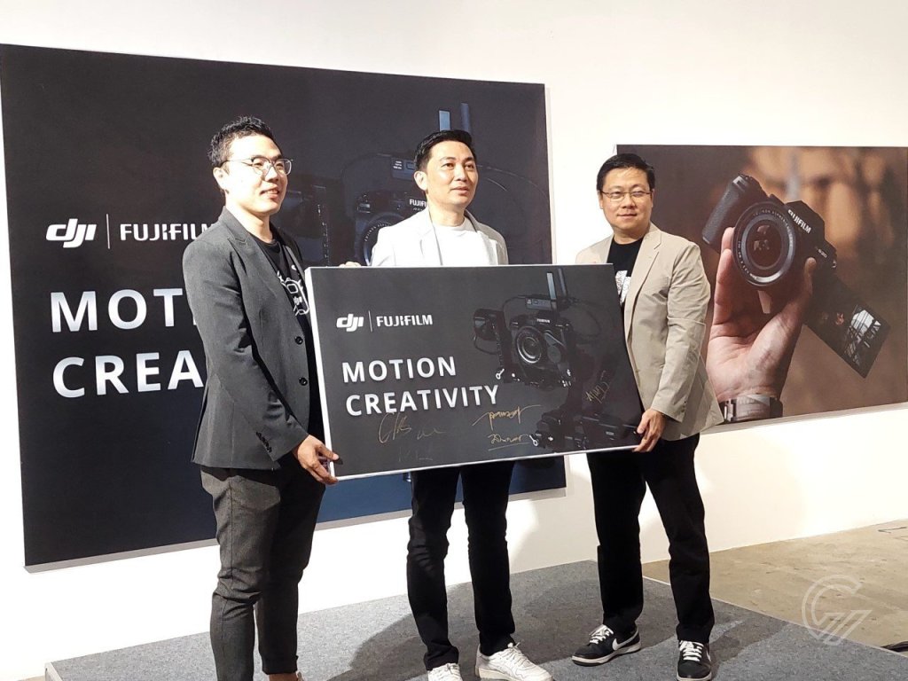 Erajaya Resmi Jual Gimbal Kamera Canggih DJI RS 4